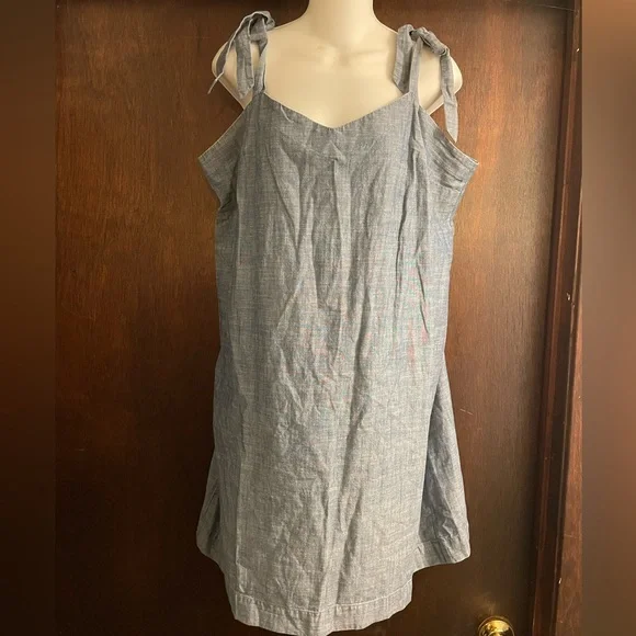 J. Crew Brand Women's XL Chambray Blue Denim Shoulder Tie Romper Style Dress - Picture 1 of 7
